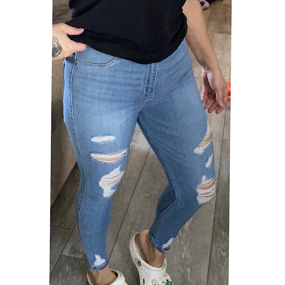 Hollister ripped skinny jean leggings